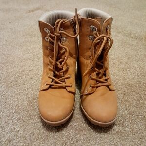 Womens Boots Size 8